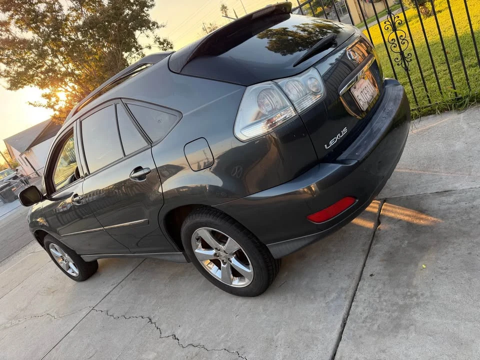 2004 Lexus RX 2nd Gen - Image 4 of 6