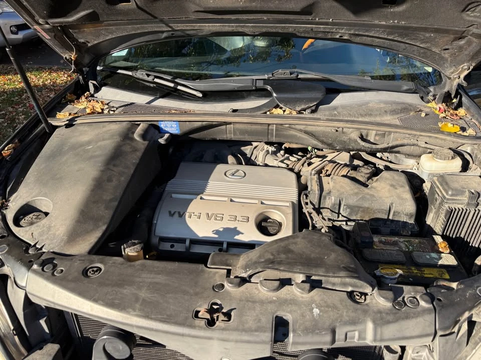 2004 Lexus RX 2nd Gen - Image 11 of 12