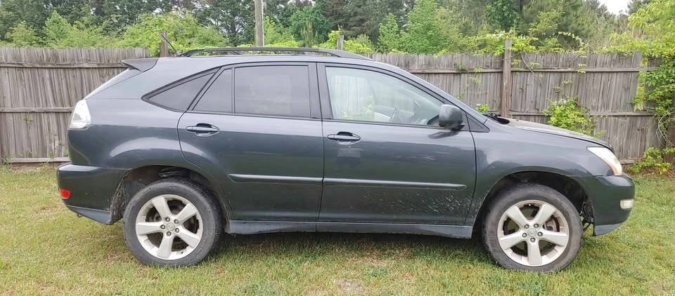 2004 Lexus RX 2nd Gen - Image 6 of 11