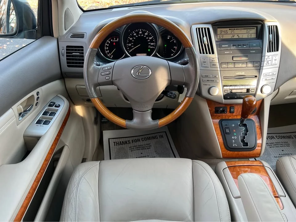2004 Lexus RX 2nd Gen - Image 17 of 20