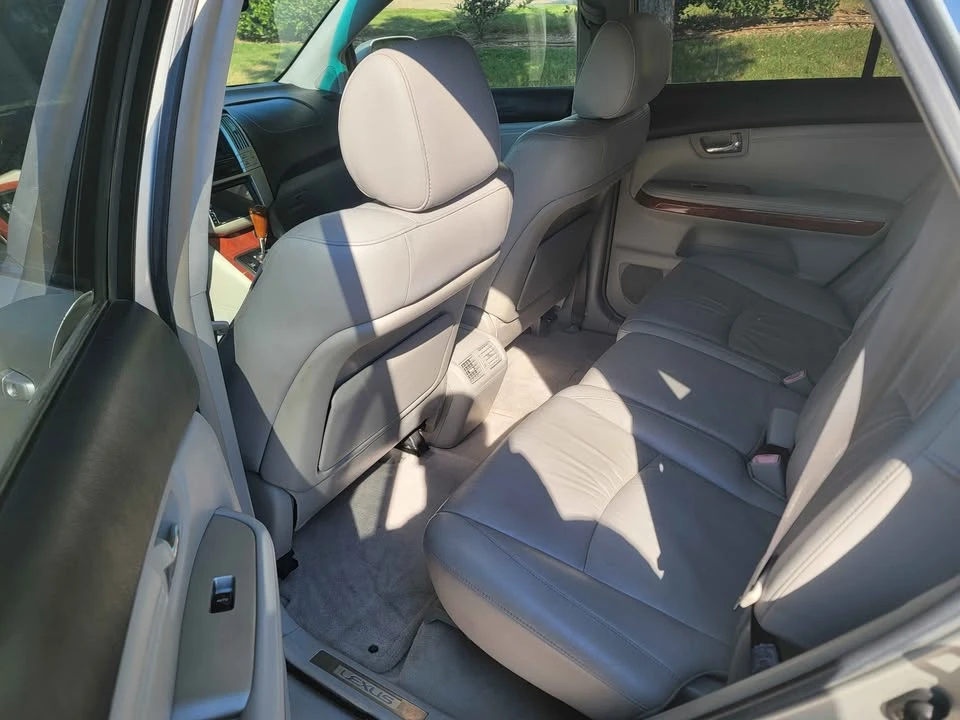 2004 Lexus RX 2nd Gen - Image 6 of 7