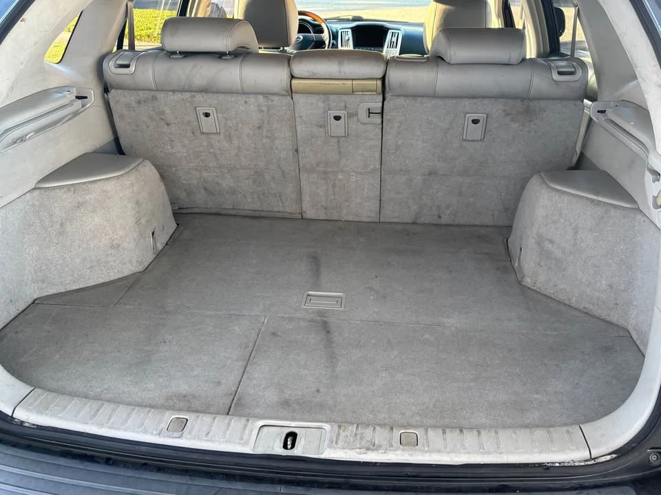 2004 Lexus RX 2nd Gen - Image 10 of 12