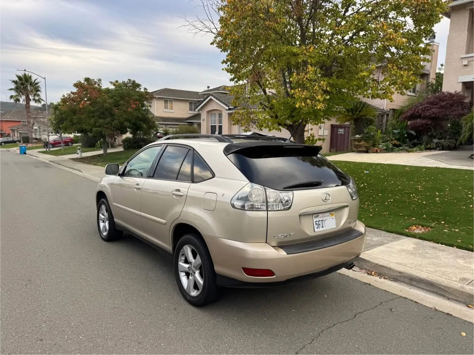 2004 Lexus RX 2nd Gen - Image 4 of 8