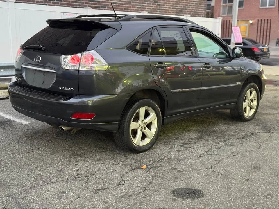 2004 Lexus RX 2nd Gen - Image 11 of 16