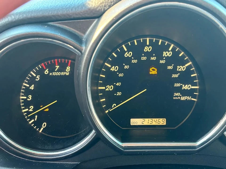 2004 Lexus RX 2nd Gen - Image 7 of 12