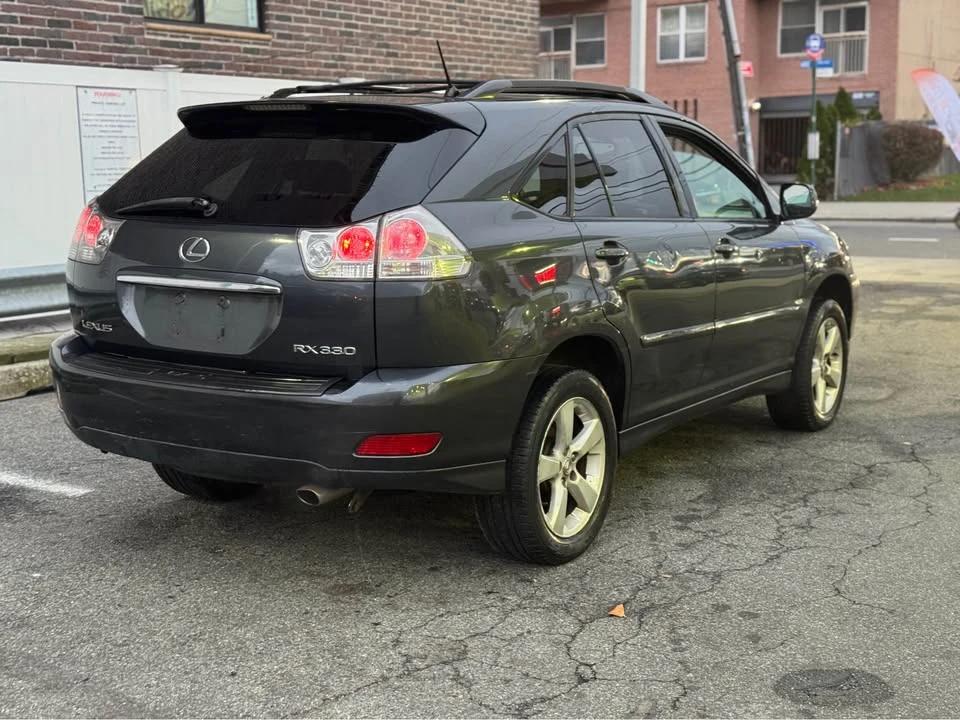 2004 Lexus RX 2nd Gen - Image 10 of 16