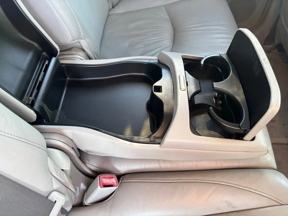 2004 Lexus RX 2nd Gen - Image 11 of 12