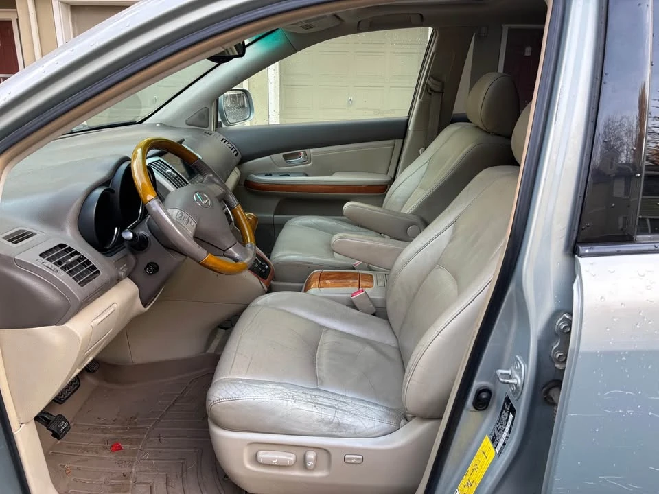 2004 Lexus RX 2nd Gen - Image 8 of 11