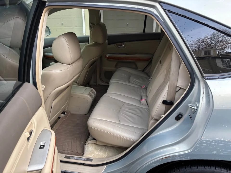 2004 Lexus RX 2nd Gen - Image 9 of 11