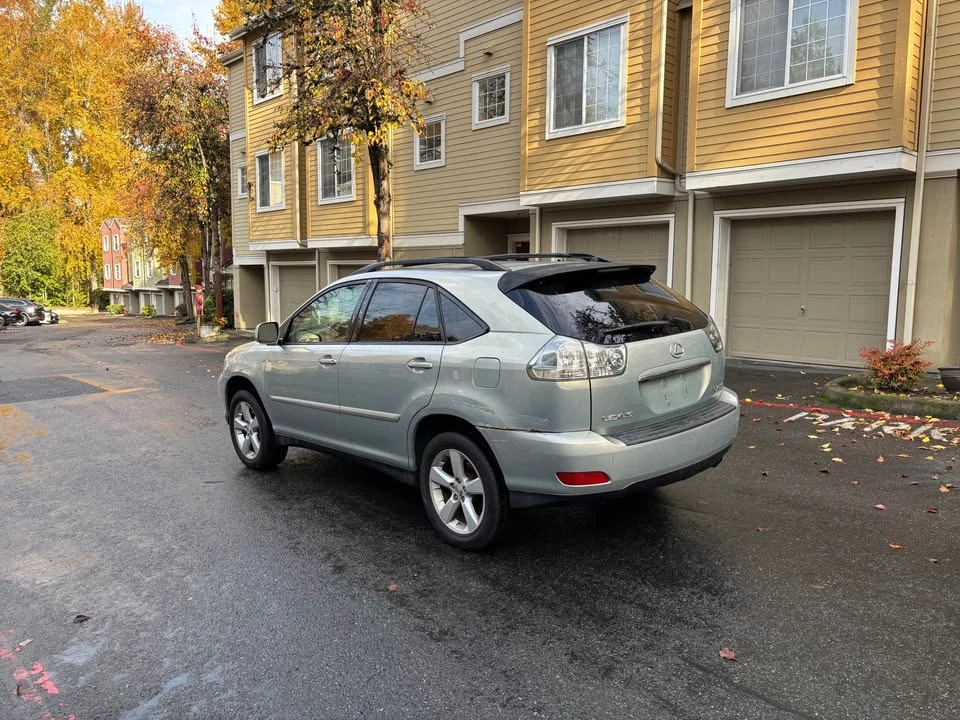 2004 Lexus RX 2nd Gen - Image 7 of 11