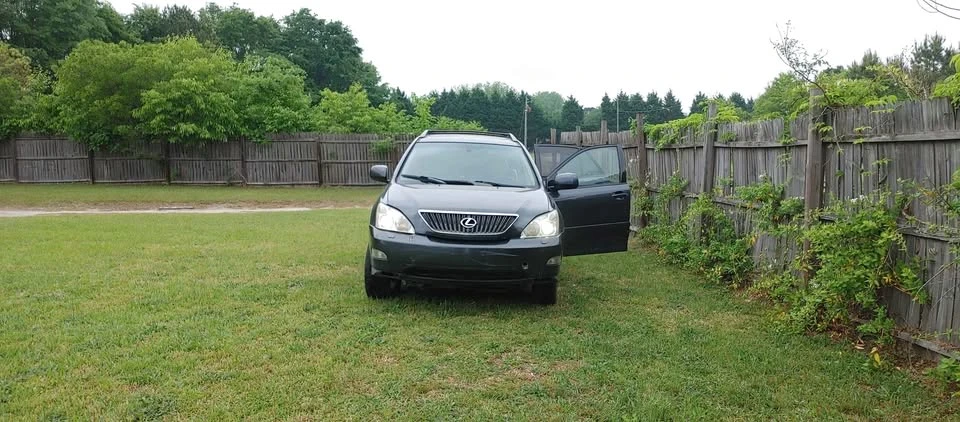 2004 Lexus RX 2nd Gen - Image 8 of 11