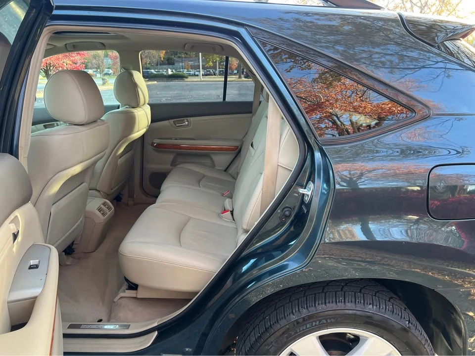 2004 Lexus RX 2nd Gen - Image 10 of 20