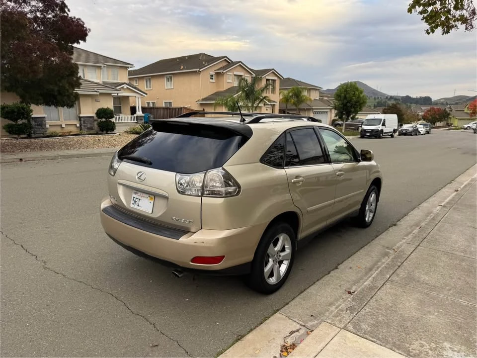 2004 Lexus RX 2nd Gen - Image 3 of 8