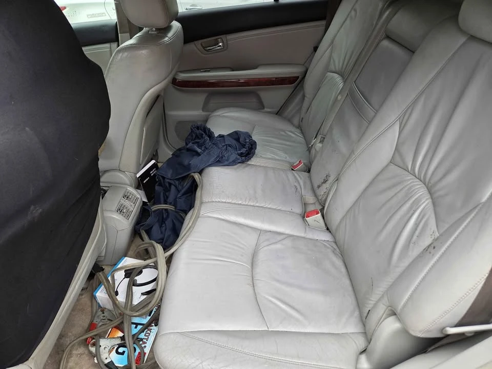 2004 Lexus RX 2nd Gen - Image 8 of 8