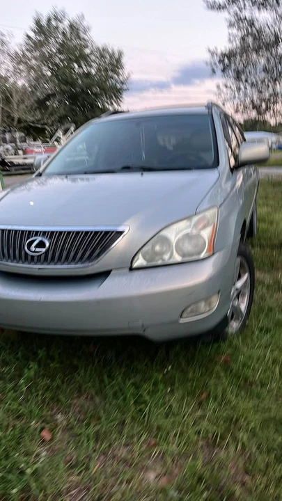 2004 Lexus RX 2nd Gen - Image 2 of 3