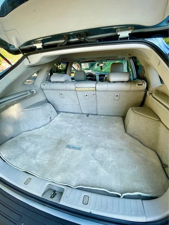 2004 Lexus RX 2nd Gen - Image 6 of 9