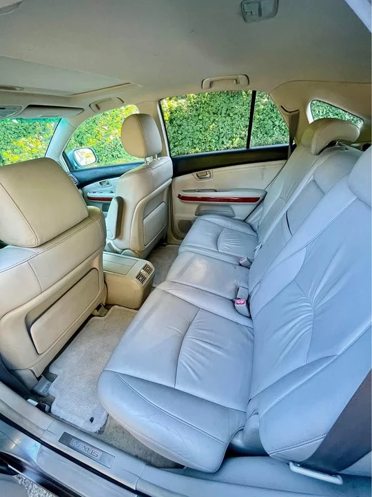 2004 Lexus RX 2nd Gen - Image 9 of 9