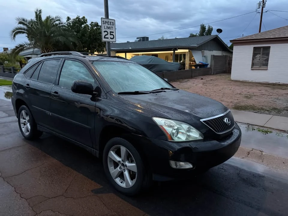 2004 Lexus RX 2nd Gen - Image 4 of 5