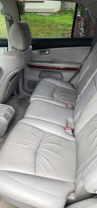 2004 Lexus RX 2nd Gen - Image 8 of 12