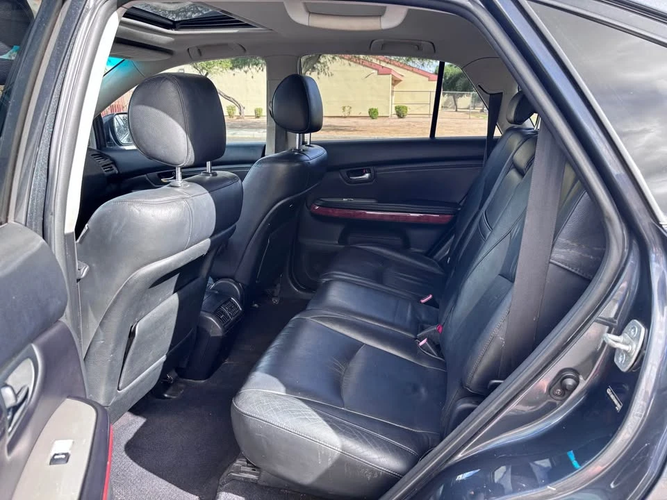 2004 Lexus RX 2nd Gen - Image 11 of 13