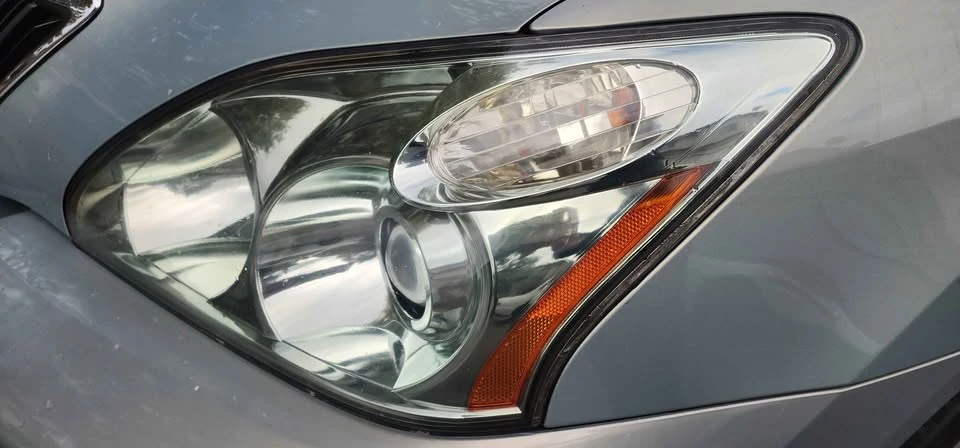 2004 Lexus RX 2nd Gen - Image 5 of 12