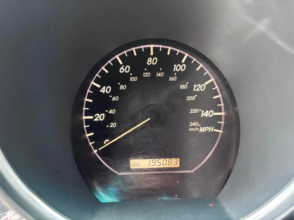 2004 Lexus RX 2nd Gen - Image 11 of 12