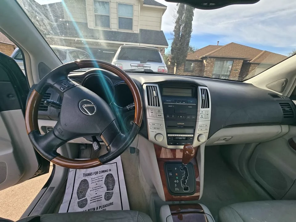 2004 Lexus RX 2nd Gen - Image 2 of 9