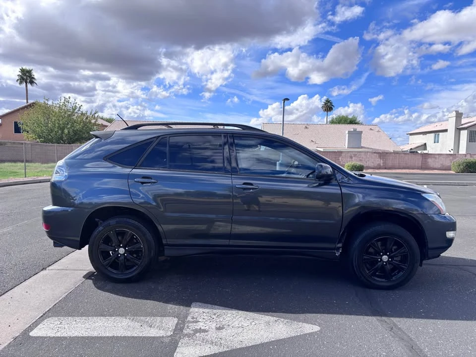 2004 Lexus RX 2nd Gen - Image 4 of 13