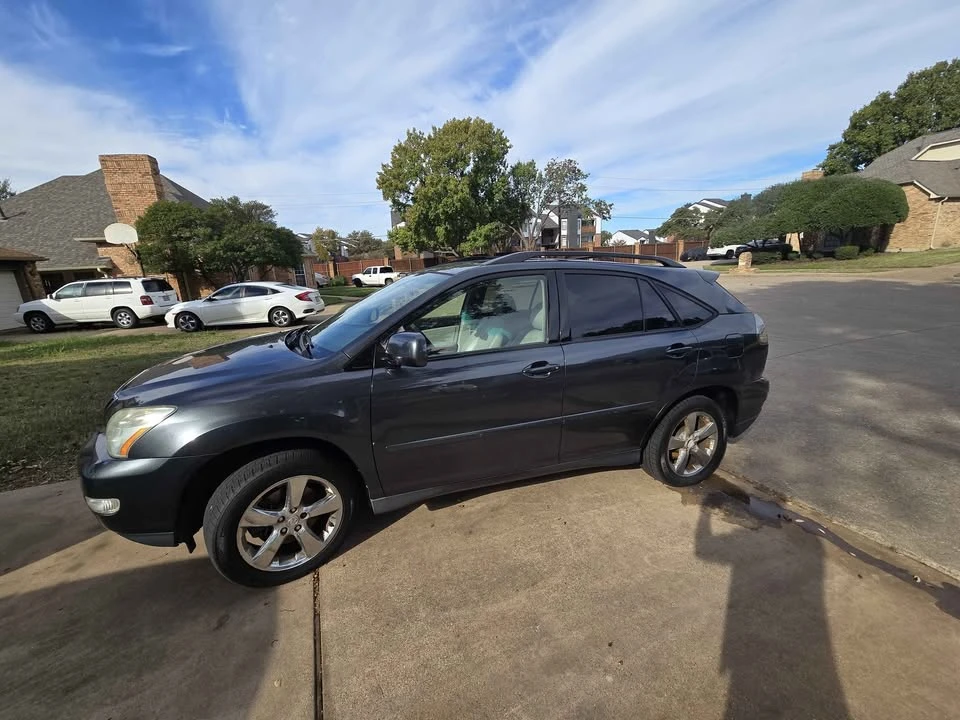 2004 Lexus RX 2nd Gen - Image 9 of 9