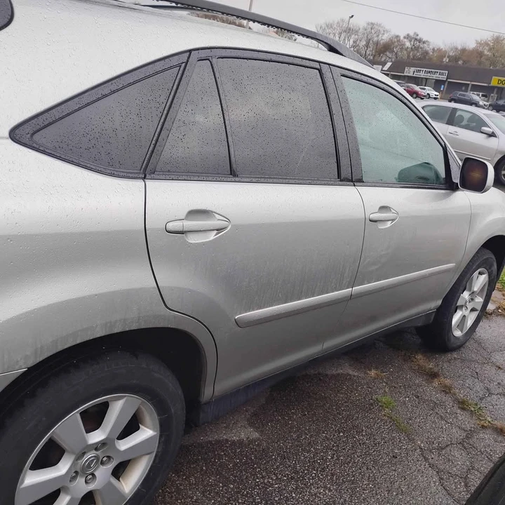 2004 Lexus RX 2nd Gen - Image 2 of 5