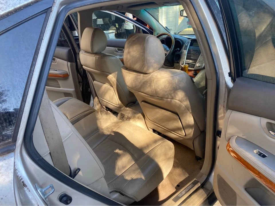 2004 Lexus RX 2nd Gen - Image 3 of 8