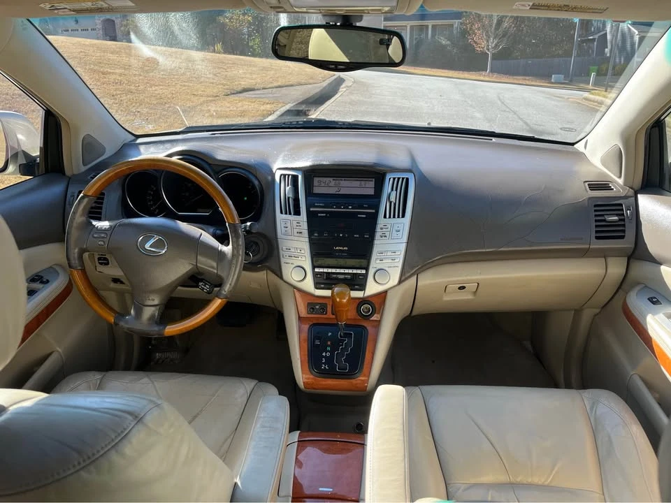 2004 Lexus RX 2nd Gen - Image 8 of 15