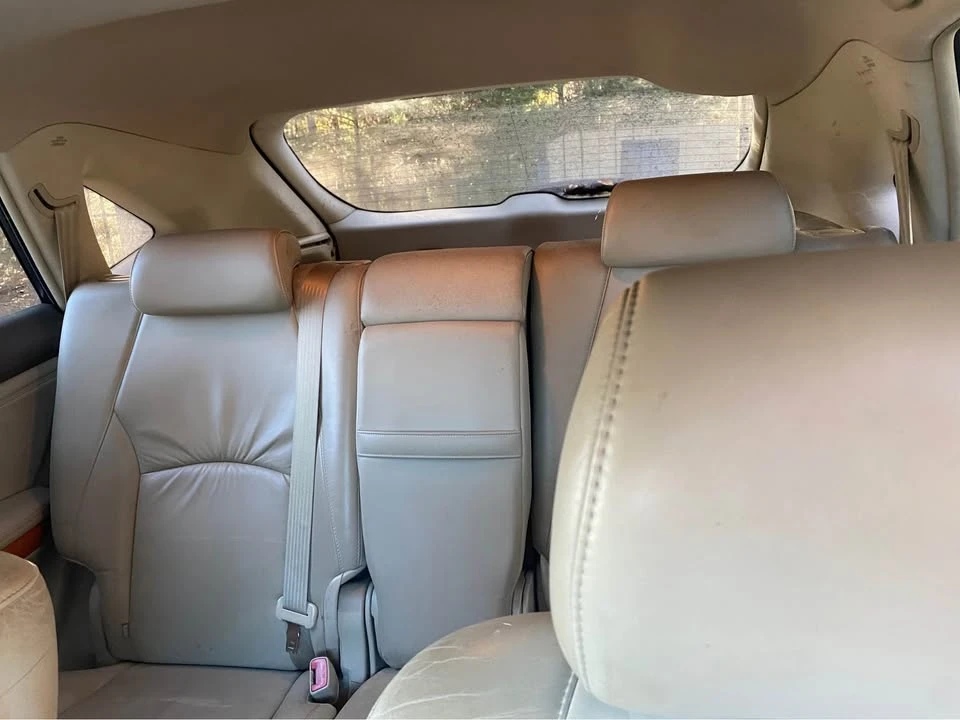 2004 Lexus RX 2nd Gen - Image 5 of 8