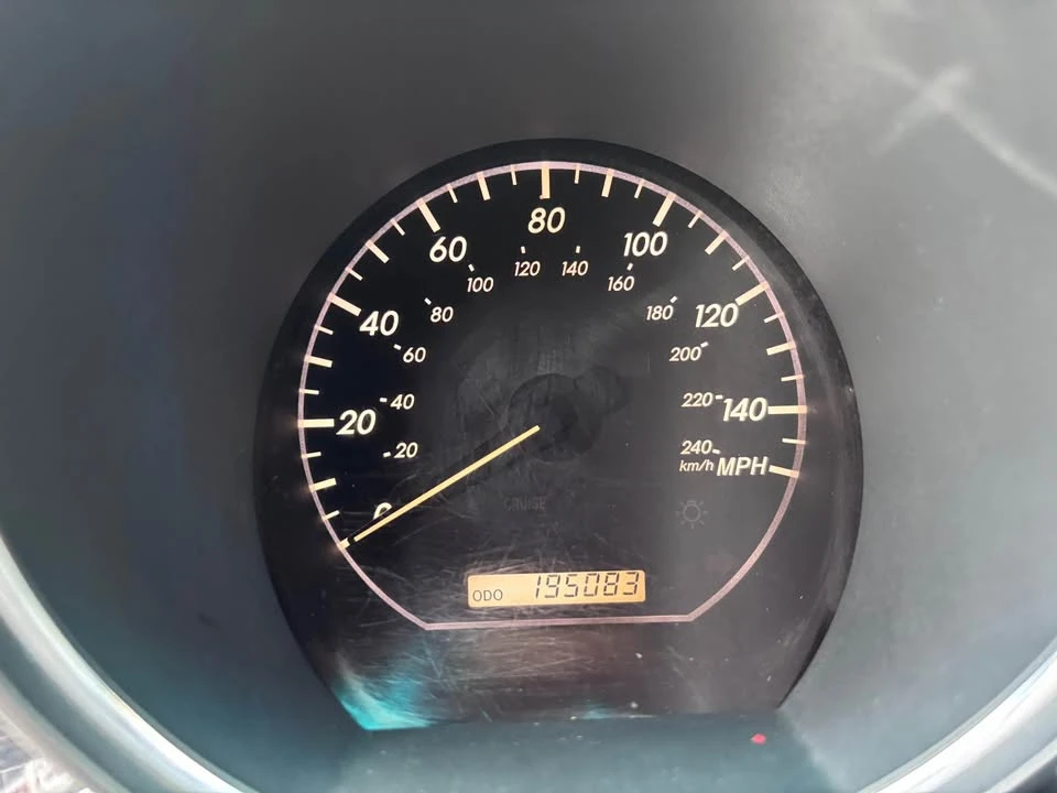 2004 Lexus RX 2nd Gen - Image 12 of 13