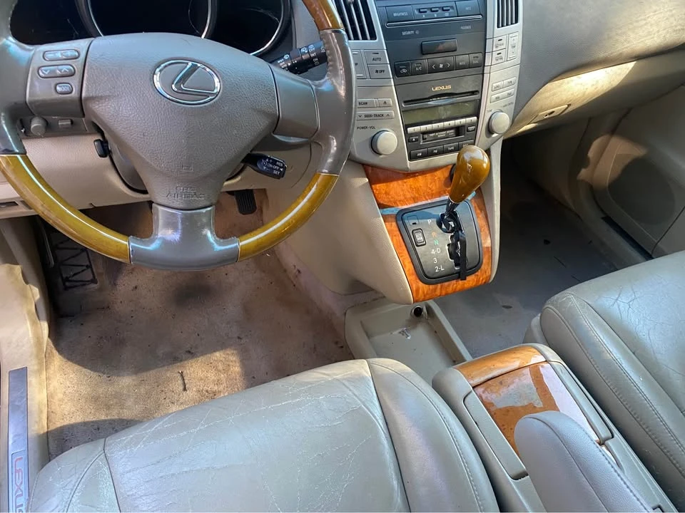 2004 Lexus RX 2nd Gen - Image 6 of 8