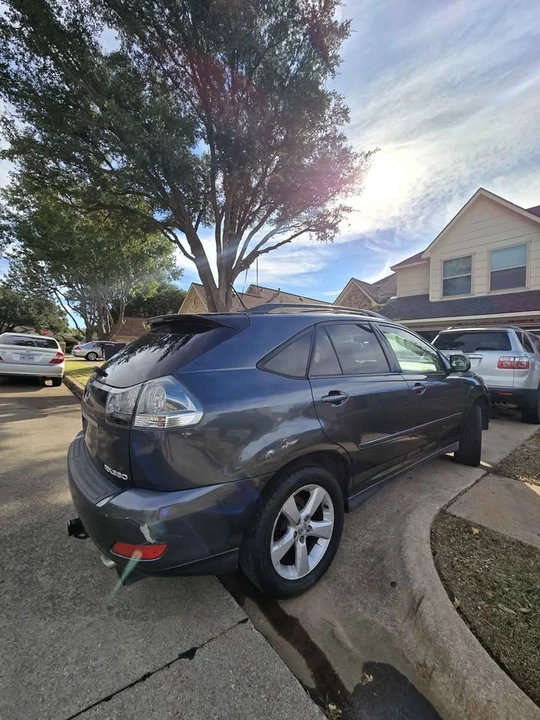 2004 Lexus RX 2nd Gen - Image 5 of 9