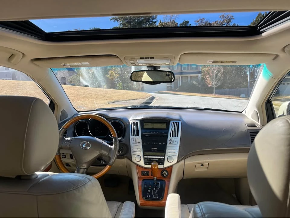 2004 Lexus RX 2nd Gen - Image 7 of 15