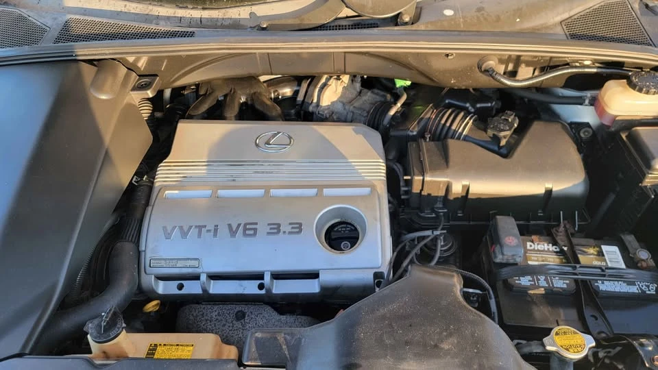 2004 Lexus RX 2nd Gen - Image 15 of 17