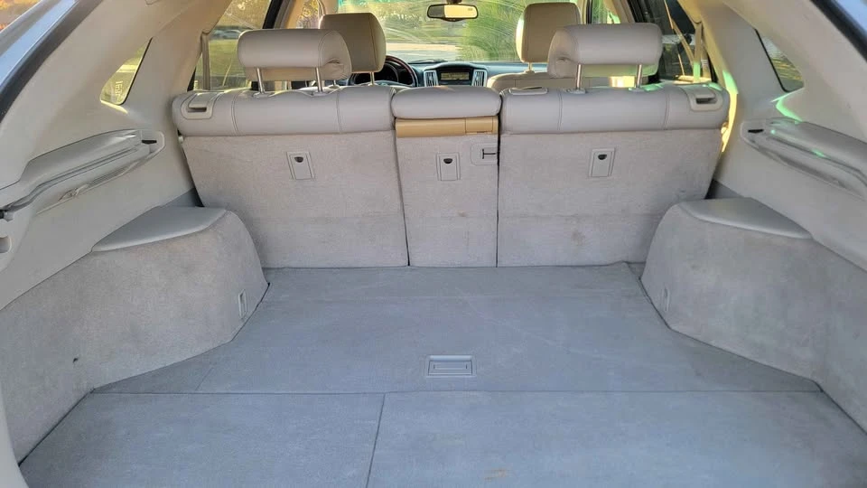 2004 Lexus RX 2nd Gen - Image 12 of 17