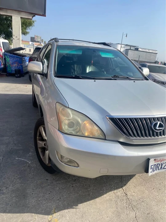 2004 Lexus RX 2nd Gen - Image 8 of 9