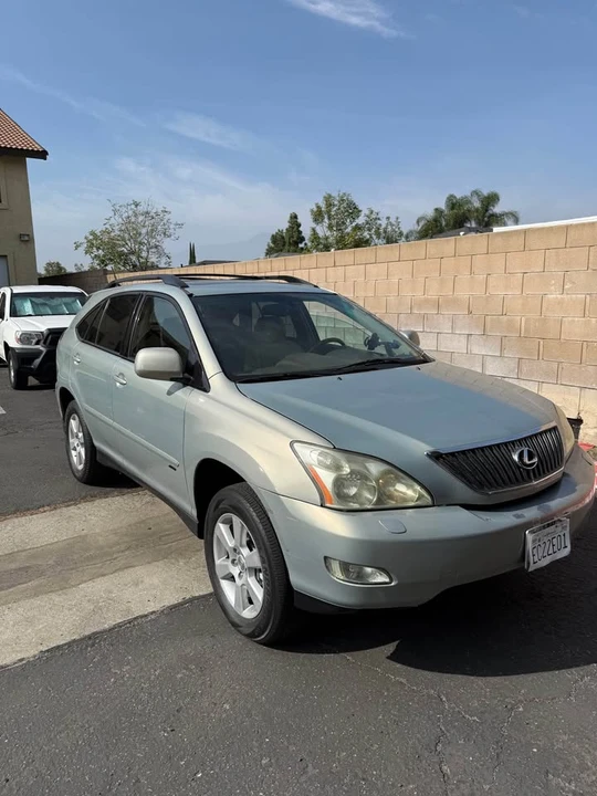 2004 Lexus RX 2nd Gen - Image 4 of 9
