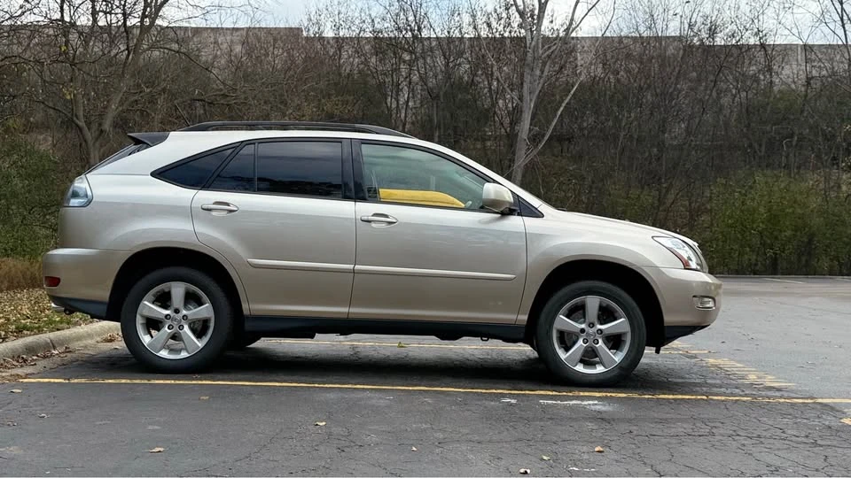 2004 Lexus RX 2nd Gen - Image 2 of 15