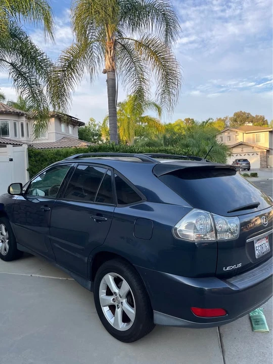 2004 Lexus RX 2nd Gen - Image 2 of 7
