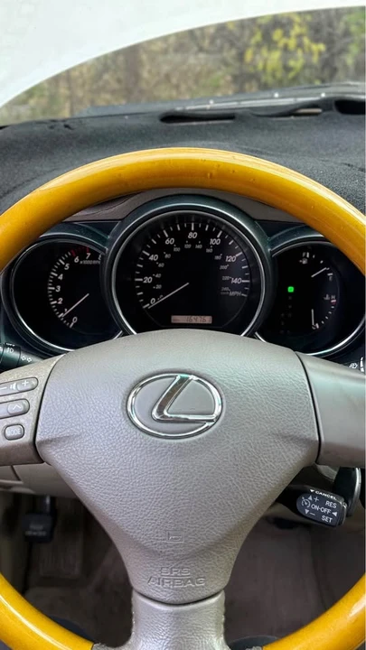 2004 Lexus RX 2nd Gen - Image 11 of 15