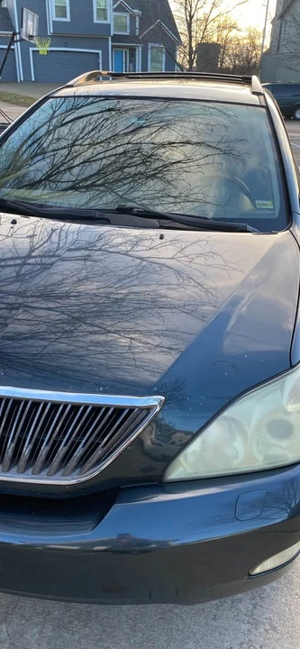 2004 Lexus RX 2nd Gen - Image 2 of 10