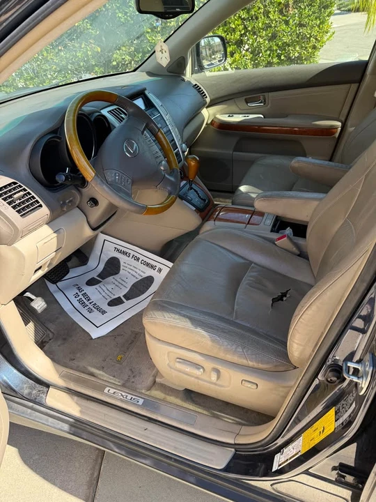 2004 Lexus RX 2nd Gen - Image 4 of 7