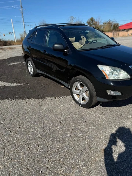 2004 Lexus RX 2nd Gen - Image 5 of 11