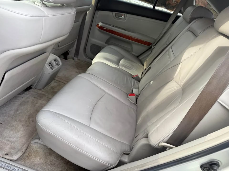 2004 Lexus RX 2nd Gen - Image 5 of 11