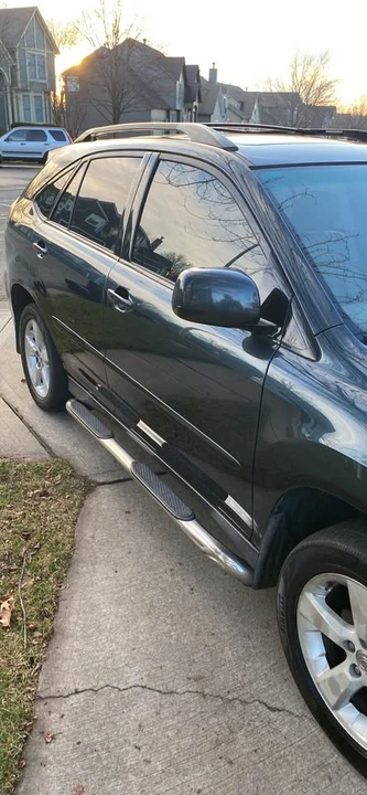 2004 Lexus RX 2nd Gen - Image 3 of 10