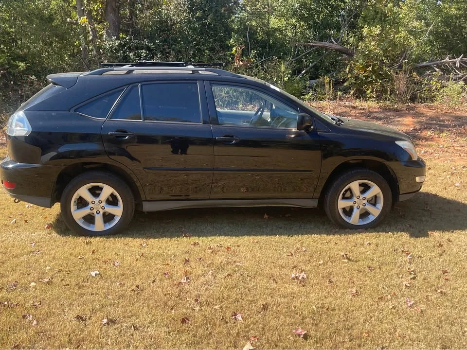 2004 Lexus RX 2nd Gen - Image 10 of 11